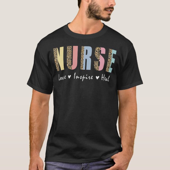 Camiseta Leopard Nurse Life Enfermería El Amor Estudiantil  (Anverso)