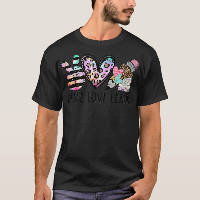 Camiseta Leopard Peace Love Learn Teacher Squad 100 Days Sm (Anverso)