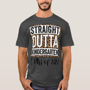 Camiseta Leopard Straight Outta Kindergarten Kids 2022 Grad
