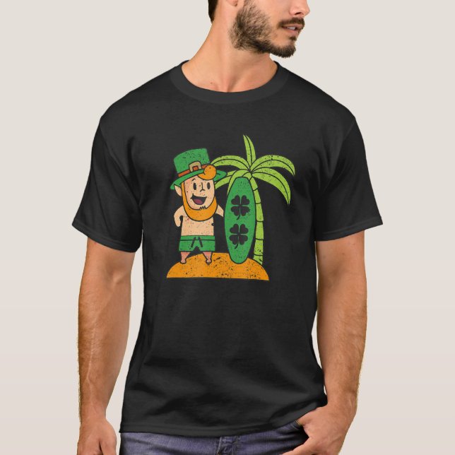 Camiseta Leprechaun Hawaiian Surfing St Patricks Day Hawaii (Anverso)