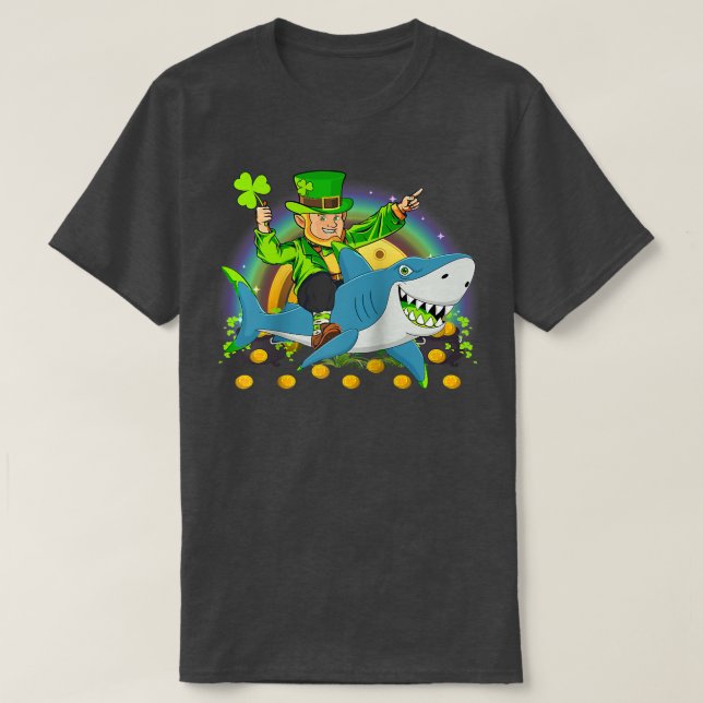 Camiseta Leprechaun Riding Shark St (Diseño del anverso)