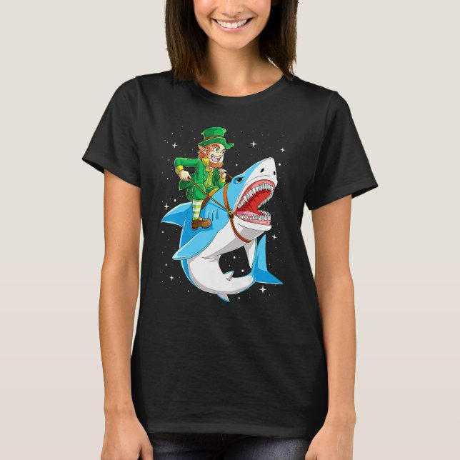 Camiseta Leprechaun Riding Shark St Patricks Day Niños (Anverso)