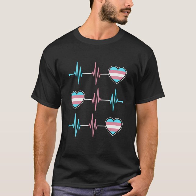 Camiseta Lésbica arcoiris H del mes del orgullo gay transgé (Anverso)