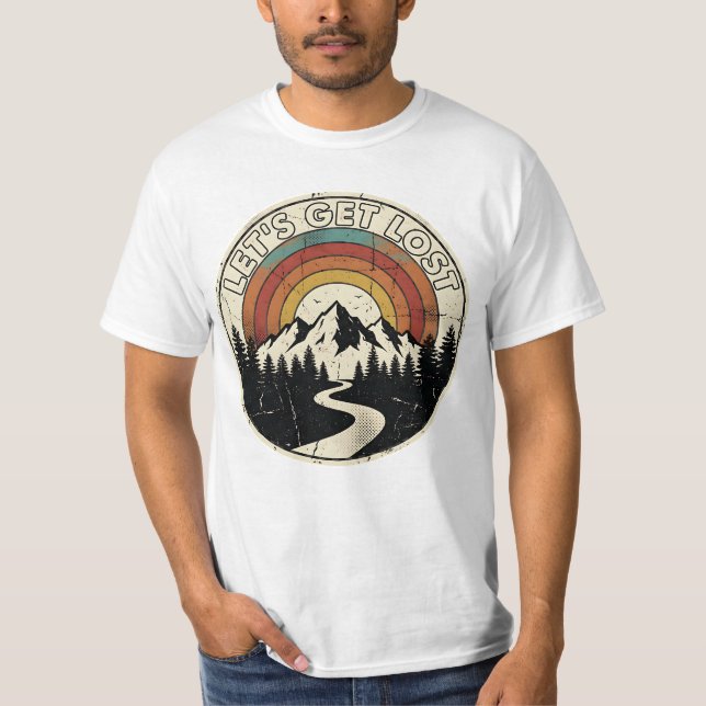 Camiseta Let’s Get Lost Retro Mountain Adventure Outdoor (Anverso)