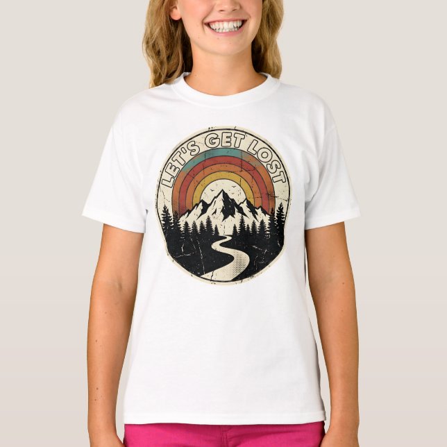 Camiseta Let’s Get Lost Retro Mountain Adventure Outdoor (Anverso)