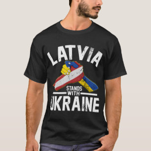 Camiseta Letonia está de pie con la bandera ucraniana leton