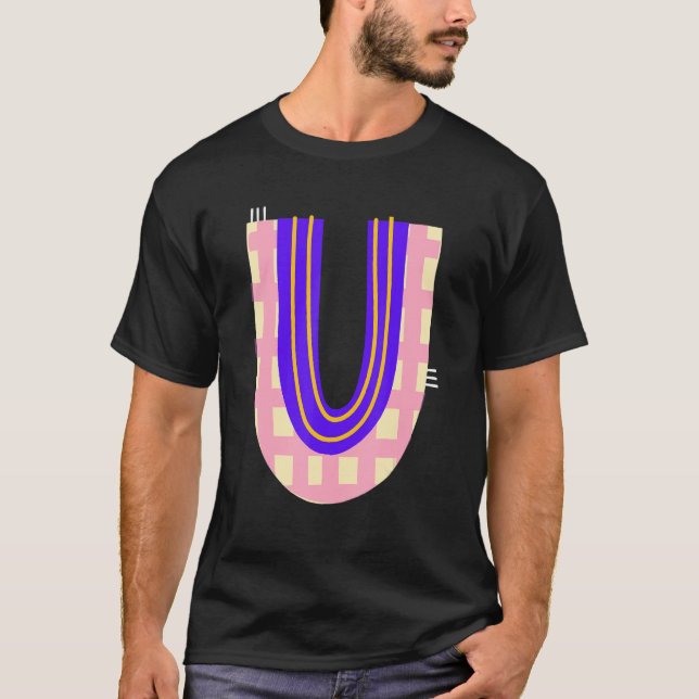 Camiseta Letra alfabética caprichosa letra U carácter tipog (Anverso)