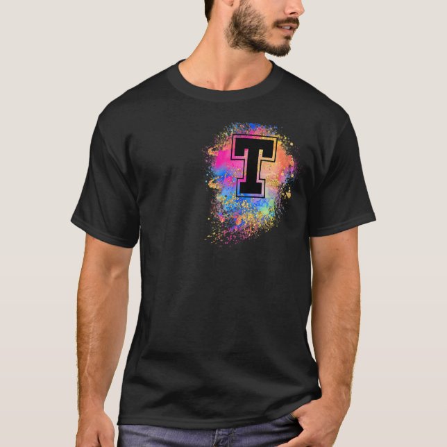 Camiseta Letra arcoiris monogramada inicial rosada colorida (Anverso)
