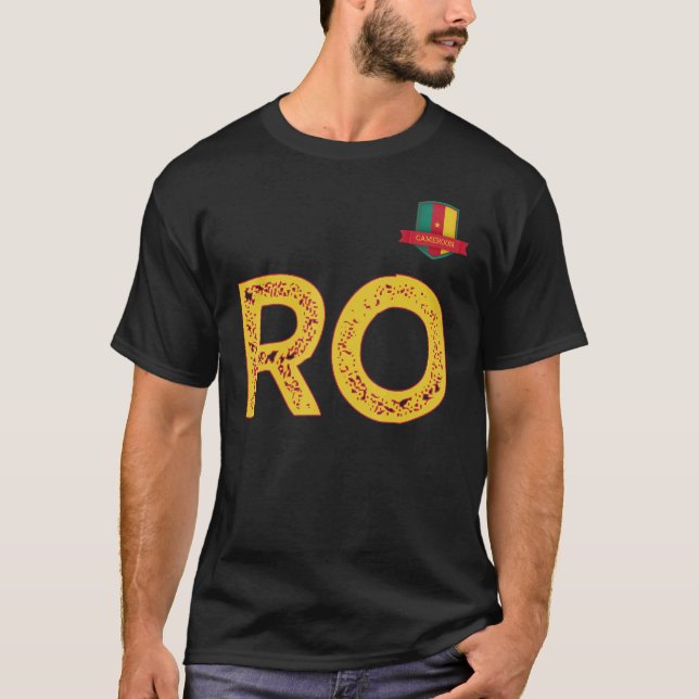 Camiseta Letra camerunesa del grupo de bandera humana R y O (Anverso)