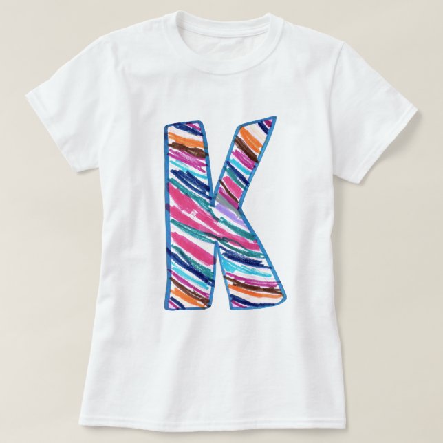 Camiseta Letra colorida K como en Kay (Diseño del anverso)