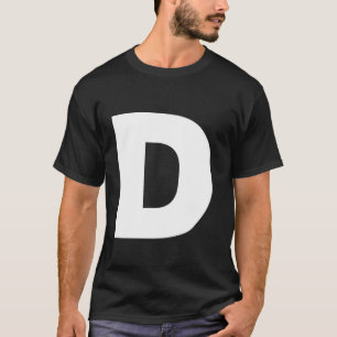 Camiseta Letra D mayúscula Texto negrita blanco sencillo