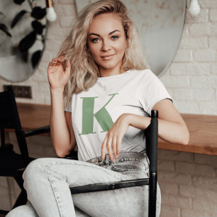 Camiseta Letra inicial   Monograma moderno de moda Sage Gre