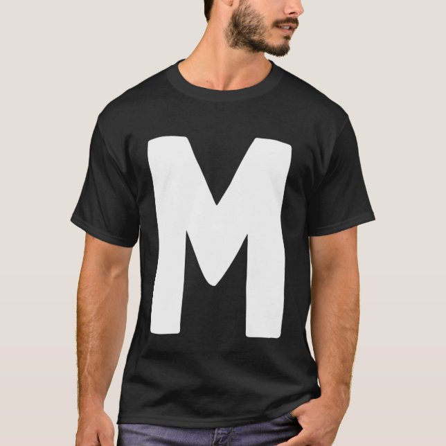 Camiseta Letra M grande y negrita blanco (Anverso)