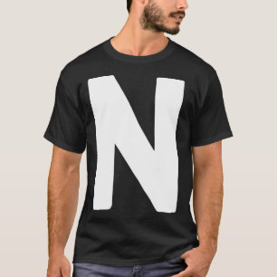 Camiseta Letra N grande y negrita blanco