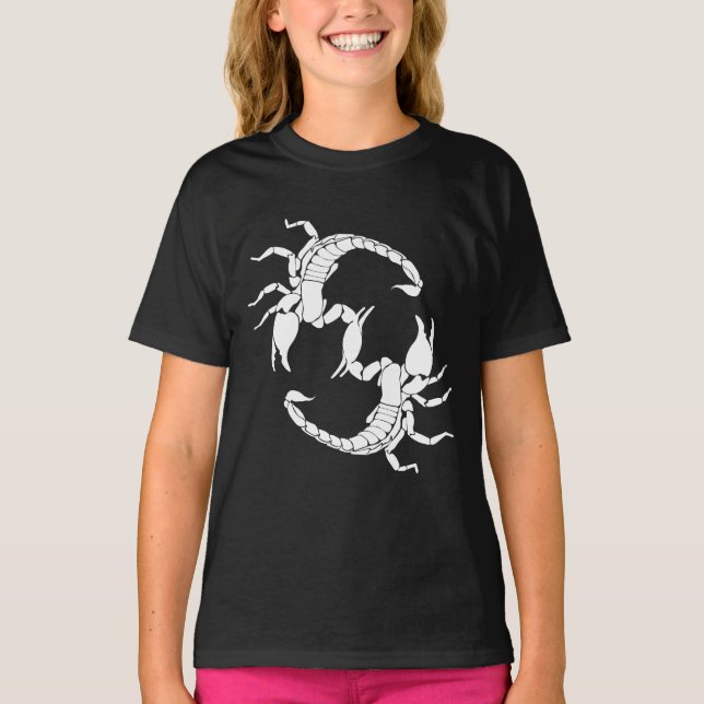 Camiseta Letra negra y blanca S - Dos Scorpions (Anverso)