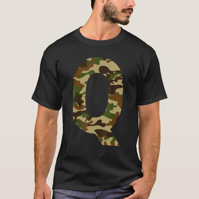 Camiseta Letra Q Capital Alphabet Camouflage Inicial (Anverso)