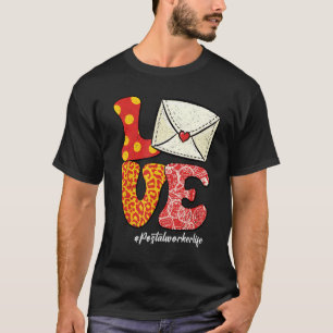 Camiseta Letra retro Groovy LOVE sobre Leopardo postal W