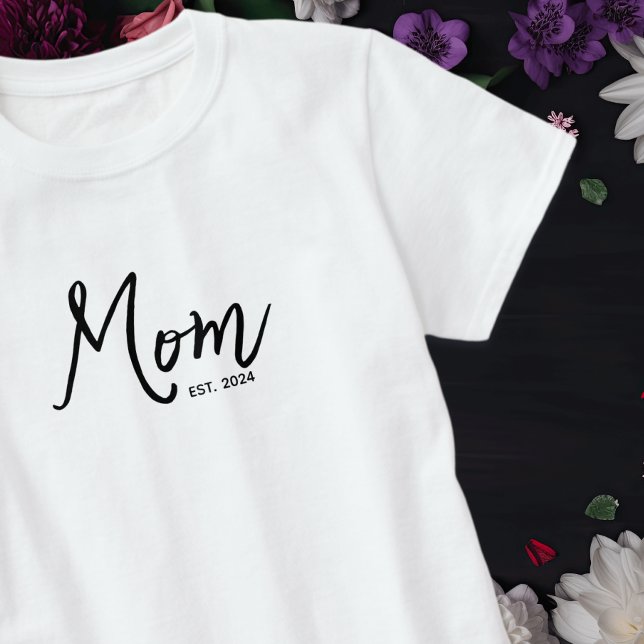 Camiseta Letra Script Negra Establecida Mamá (Subido por el creador)