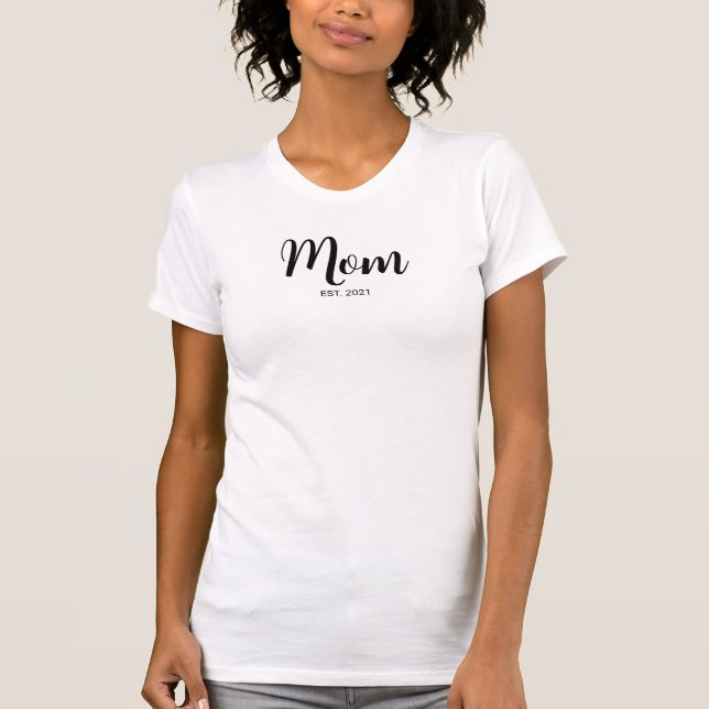 Camiseta Letra Script Negra Establecida Mamá (Anverso)