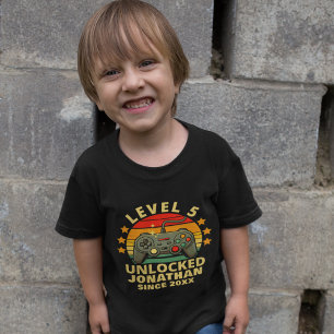 Camiseta Level 5 Unlocked Gamer Boy 5th Birthday