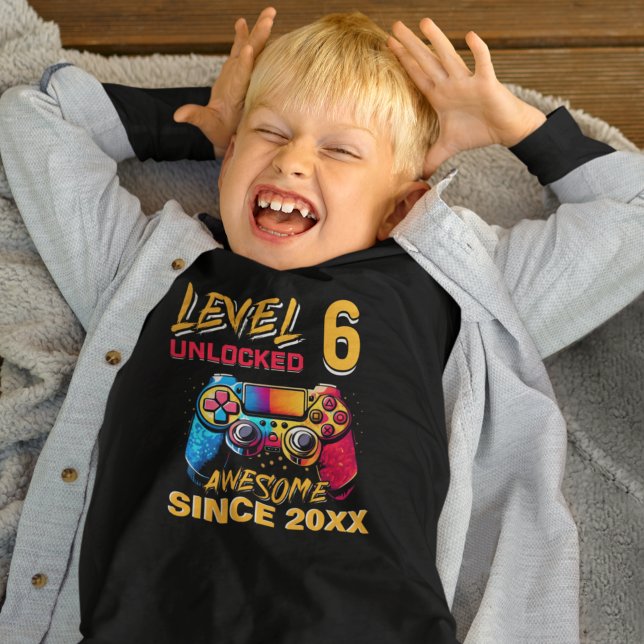 Camiseta Level 6 Unlocked - Fun Birthday 6 Gamer  (Subido por el creador)