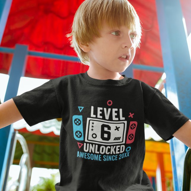 Camiseta LEVEL 6 UNLOCKED Gamer Birthday – Custom Year (Subido por el creador)