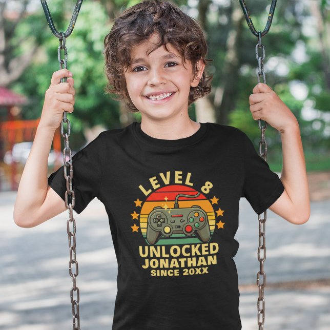 Camiseta Level 8 Unlocked Gamer Boy Birthday  (Subido por el creador)