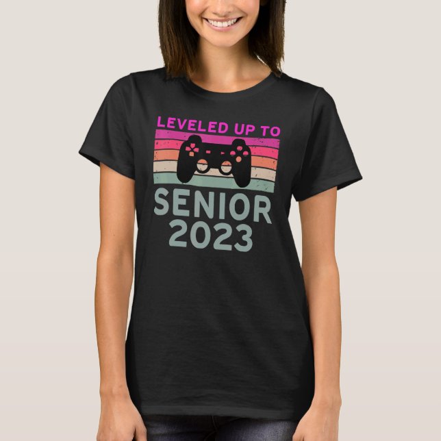 Camiseta Leveled To Up Senior 2023   Graduation 2023 (Anverso)
