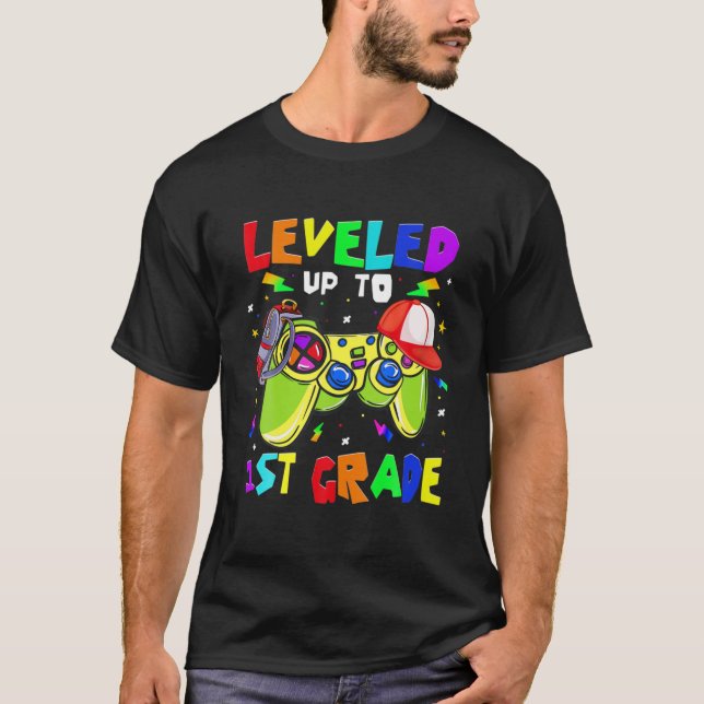 Camiseta Leveled Up To 1St Grade Video Game Funny Back To S (Anverso)