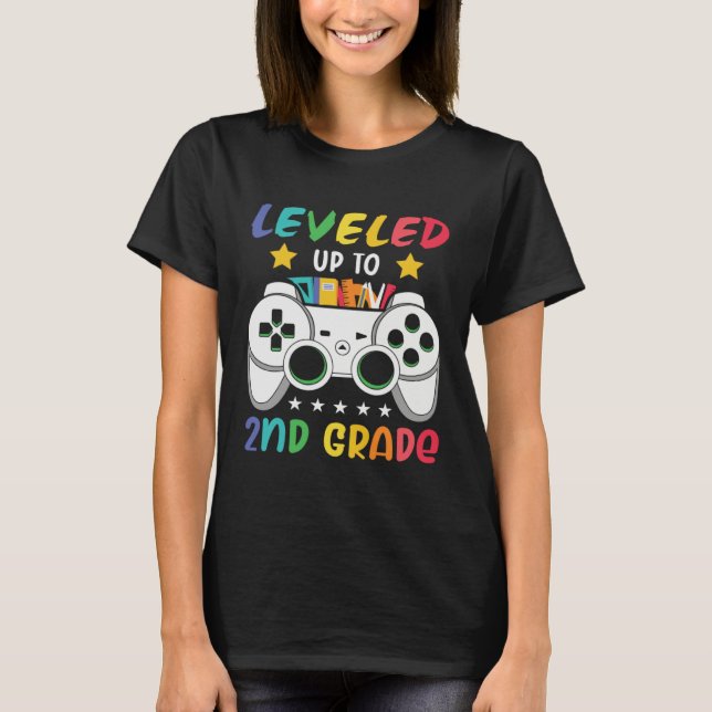Camiseta Leveled Up To 2nd Grade  Gaming 1st Grade Graduati (Anverso)