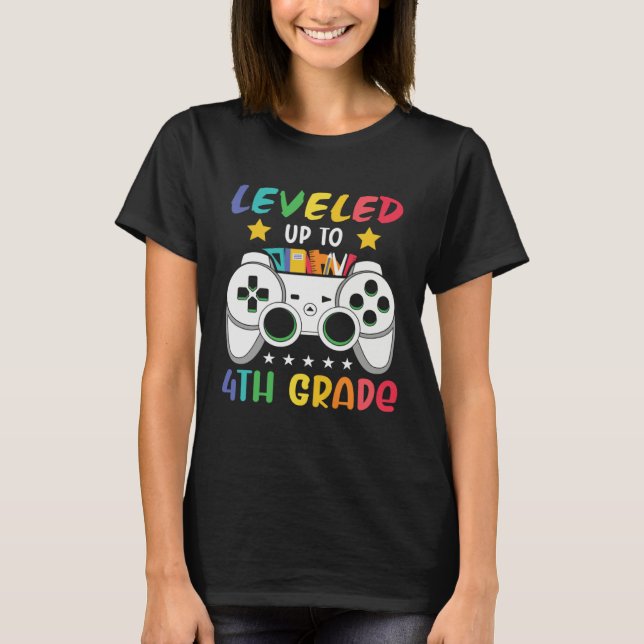 Camiseta Leveled Up To 4th Grade  Gaming 3rd Grade Graduati (Anverso)