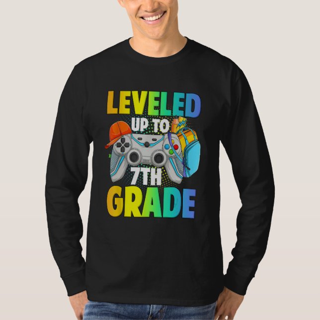 Camiseta Leveled Up To 7th Grade Video Gamer Back To School (Anverso)