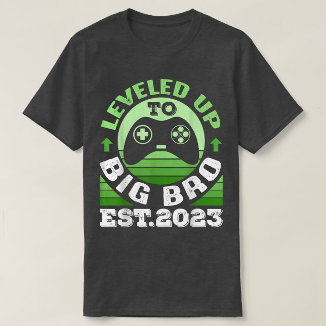 Camiseta Leveled Up To Big Brother Est 2023 Funny Future Br (Diseño del anverso)