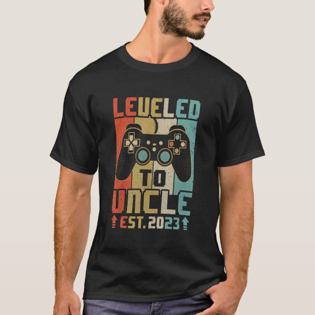 Camiseta Leveled Up To Uncle 2023 Video Game Promoted To Un (Anverso)