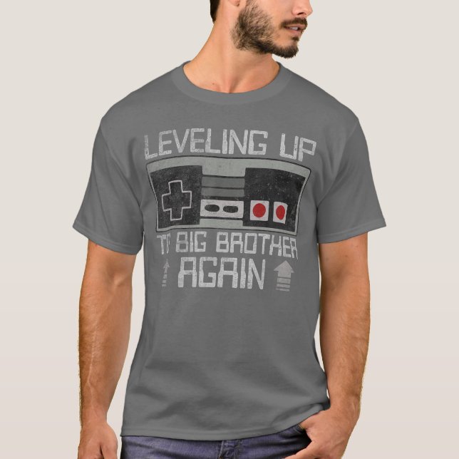 Camiseta Leveling up to Big Brother Again Funny Gamer Boys  (Anverso)