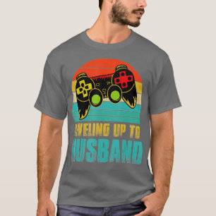 Camiseta Leveling Up To Husband (63)