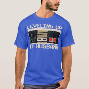 Camiseta Leveling Up To Husband  (65) 