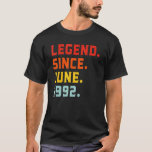 Camiseta Leyenda desde junio de 1992 30th Birthday Vintage<br><div class="desc">Leyenda Desde Junio De 1992 Vintage De 30 Años.</div>
