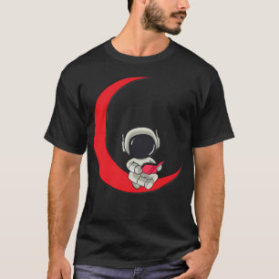 Camiseta Leyendo astronauta en la Media Luna Roja - Arte Es