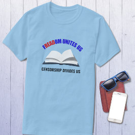 Camiseta Leyendo libro abierto de libertad