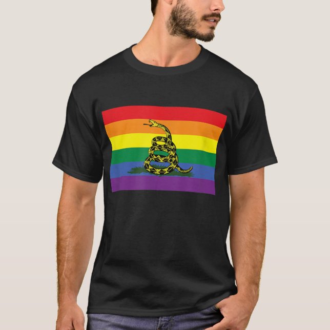 Camiseta LGBT Pride Don't Tread Rainbow Gadsden Flag  (Anverso)