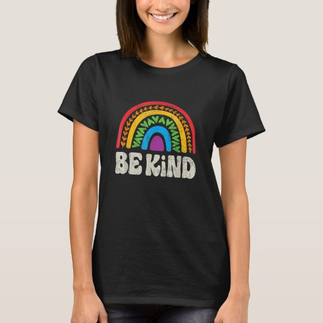 Camiseta LGBTQ Be Kind Gay Pride LGBT Ally Rainbow Flag Ret (Anverso)