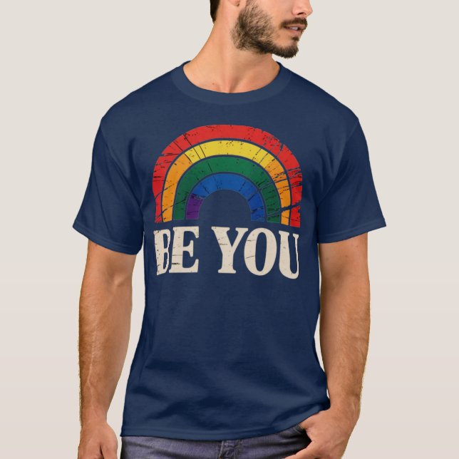 Camiseta LGBTQ Be You Gay Prige LGBT Ally Rainbow Flag Retr (Anverso)