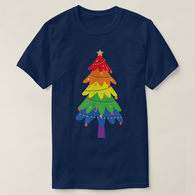 Camiseta LGBTQ Pride Rainbow Flag Gay Christmas Tree Funny  (Diseño del anverso)