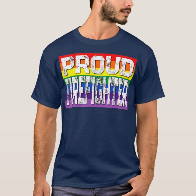 Camiseta LGBTQ Proud Firefighter Gay Pride Rainbow (Anverso)