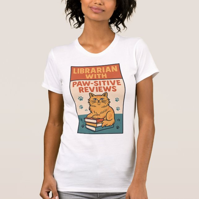 Camiseta Librarian With Paw-sitive Reviews Cat & Book Lover (Anverso)