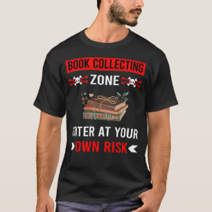 Camiseta Libro de zonas de riesgo que recopila libros bibli