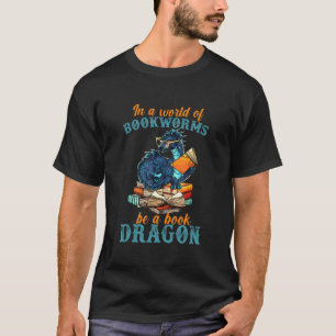 Camiseta Libro Dragón En Un Mundo De Librerías