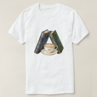 Camiseta Libros antiguos de Dark Academia con café con lech