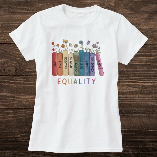 Camiseta Libros y flores de igualdad (Subido por el creador)